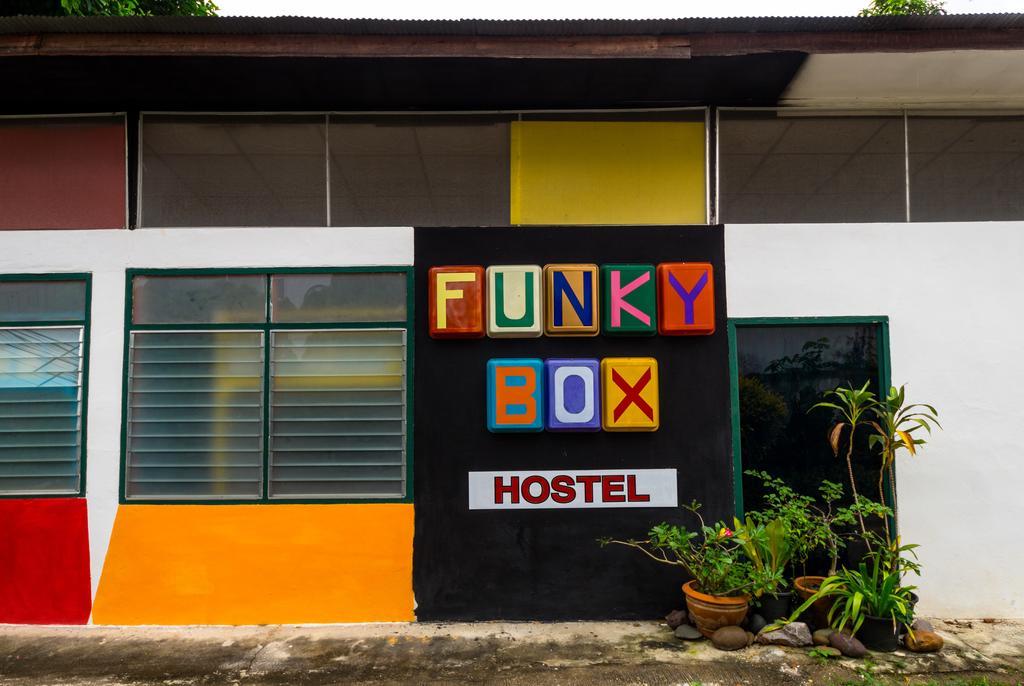 Funky Box Hostel Chiang Khong Cameră foto